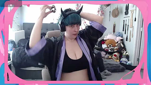 Snapshot of CirqueNoirBlu chatting on 21, 3, 2026 CirqueNoirBlu online show from 21, 3, 2026