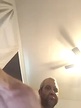 Snapshot of silkstroker6981 chatting on 24, 9, 2025 silkstroker6981 online show from 24, 9, 2025