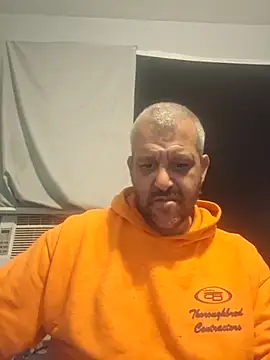 Snapshot of silkstroker6981 chatting on 10, 11, 2025 silkstroker6981 online show from 10, 11, 2025