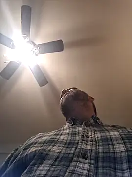 Snapshot of silkstroker6981 chatting on 18, 1, 2026 silkstroker6981 online show from 18, 1, 2026