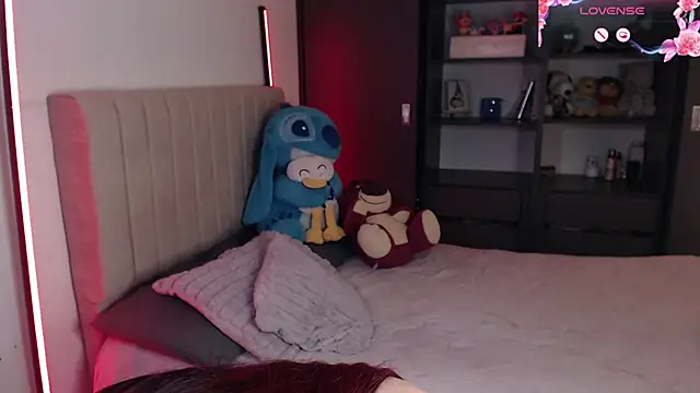 Snapshot of Your_rosalie chatting on 5, 3, 2026 Your rosalie online show from 5, 3, 2026