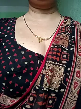 Snapshot of Rosy-B chatting on 11, 3, 2026 Rosy-B online show from 11, 3, 2026