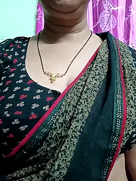 Snapshot of Rosy-B chatting on 13, 4, 2026 Rosy-B online show from 13, 4, 2026