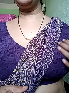 Snapshot of Rosy-B chatting on 17, 4, 2026 Rosy-B online show from 17, 4, 2026