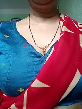 Snapshot of Rosy-B chatting on 20, 4, 2026 Rosy-B online show from 20, 4, 2026