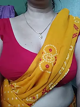 Snapshot of Rosy-B chatting on 7, 8, 2026 Rosy-B online show from 7, 8, 2026