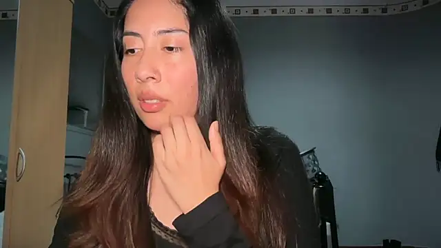 Snapshot of LorenaAnderson chatting on 23, 4, 2026 LorenaAnderson online show from 23, 4, 2026