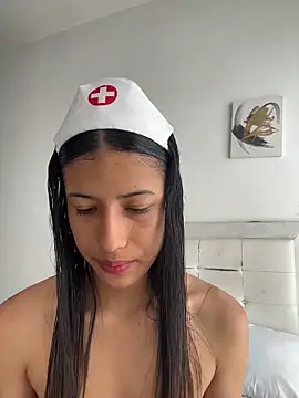 Snapshot of Valentinabaker chatting on 13, 4, 2026 Valentinabaker online show from 13, 4, 2026