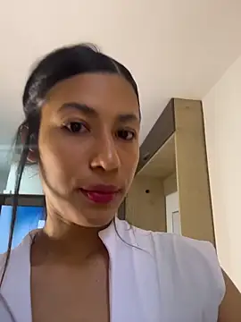 Snapshot of Valentinabaker chatting on 23, 4, 2026 Valentinabaker online show from 23, 4, 2026