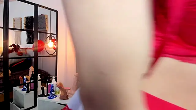 Snapshot of Sweet_camille chatting on 19, 2, 2025 Sweet camille online show from 19, 2, 2025