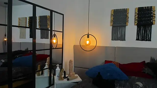 Snapshot of Sweet_camille chatting on 16, 10, 2025 Sweet camille online show from 16, 10, 2025