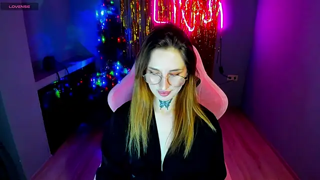 Snapshot of your_tora chatting on 4, 1, 2025 your tora online show from 4, 1, 2025
