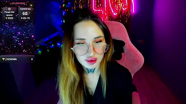 Snapshot of your_tora chatting on 19, 1, 2025 your tora online show from 19, 1, 2025