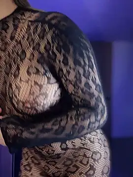 Snapshot of SaraFerreira chatting on 3, 12, 2025 SaraFerreira online show from 3, 12, 2025