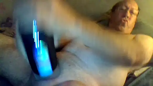 Snapshot of hornyrich69 chatting on 5, 5, 2026 hornyrich69 online show from 5, 5, 2026