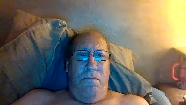 Snapshot of hornyrich69 chatting on 12, 5, 2026 hornyrich69 online show from 12, 5, 2026