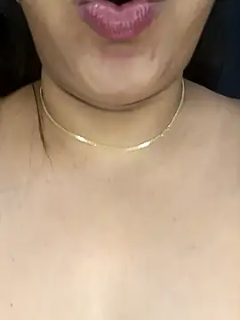 Snapshot of Loveshash1 chatting on 21, 11, 2025 Loveshash1 online show from 21, 11, 2025