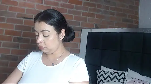 salome  hills1 online show from 14, 1, 2025