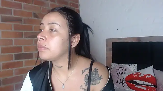 salome  hills1 online show from 15, 1, 2026