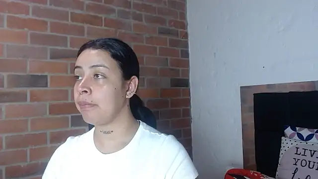 Snapshot of salome__hills1 chatting on 19, 4, 2026 salome hills1 online show from 19, 4, 2026