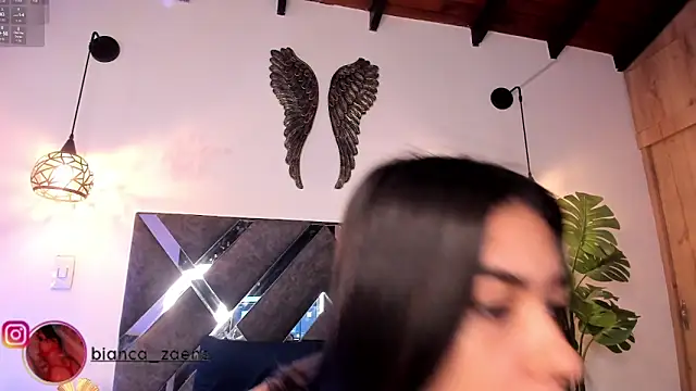 Snapshot of Bianca_zaens2 chatting on 4, 2, 2026 Bianca zaens2 online show from 4, 2, 2026