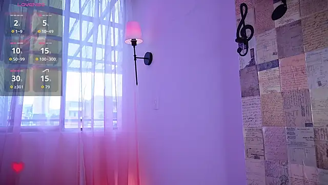 Natasha  Sccott online show from 3, 11, 2025