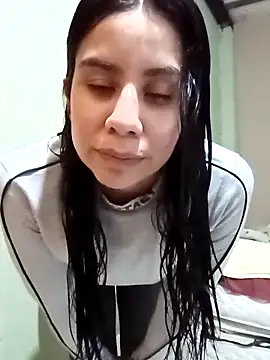 Snapshot of Michellluxo chatting on 23, 4, 2026 Michellluxo online show from 23, 4, 2026