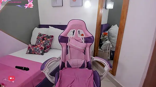 Snapshot of kitty_kayo chatting on 5, 3, 2025 kitty kayo online show from 5, 3, 2025