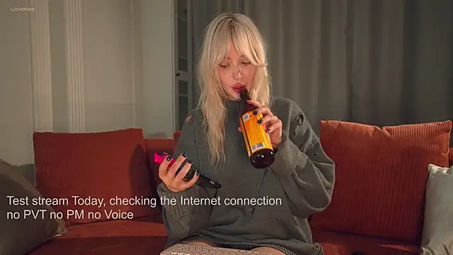 Snapshot of LinaKinky chatting on 10, 4, 2026 LinaKinky online show from 10, 4, 2026