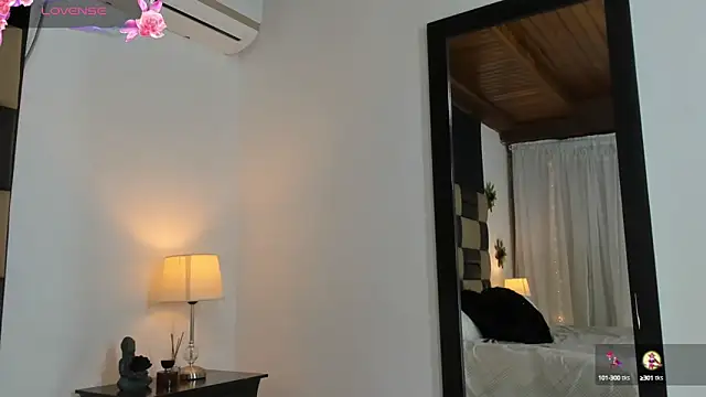 BonnyDelux online show from 7, 12, 2024