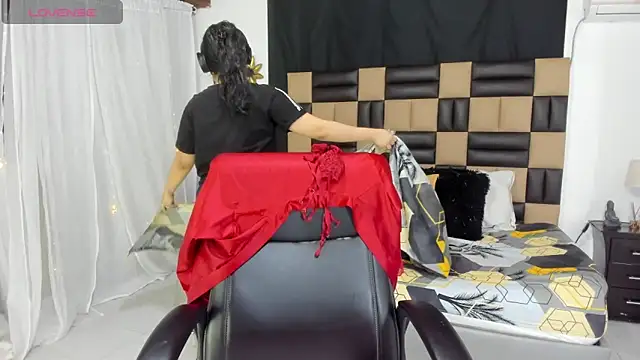 BonnyDelux online show from 30, 1, 2025