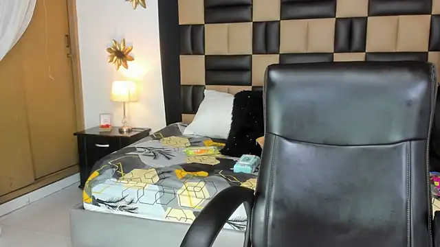 BonnyDelux online show from 10, 2, 2025