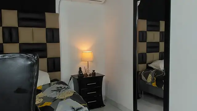 BonnyDelux online show from 12, 2, 2025