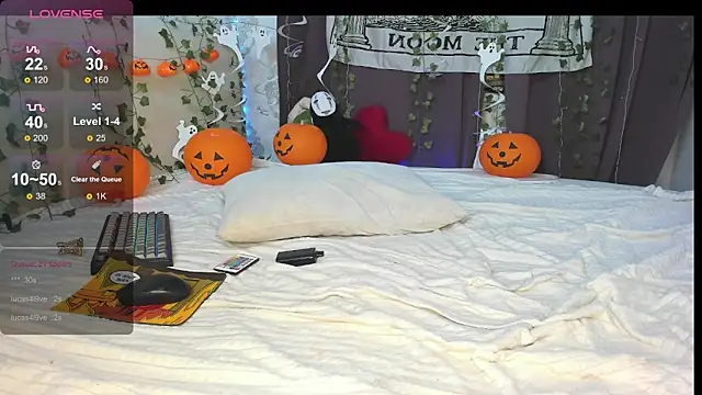 Snapshot of SophiaRyder chatting on 31, 10, 2025 SophiaRyder online show from 31, 10, 2025