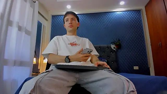 bower and colucci online show from 23, 1, 2025