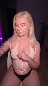 Snapshot of Anour_amour chatting on 5, 4, 2026 Anour amour online show from 5, 4, 2026