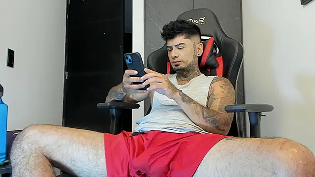 Snapshot of sergiio_mesa27 chatting on 13, 12, 2024 sergiio mesa27 online show from 13, 12, 2024