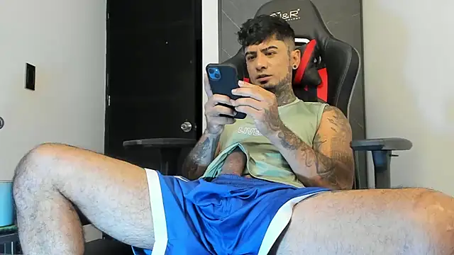 Snapshot of sergiio_mesa27 chatting on 16, 12, 2024 sergiio mesa27 online show from 16, 12, 2024