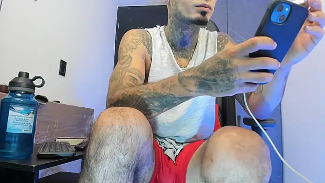 Snapshot of sergiio_mesa27 chatting on 26, 2, 2025 sergiio mesa27 online show from 26, 2, 2025