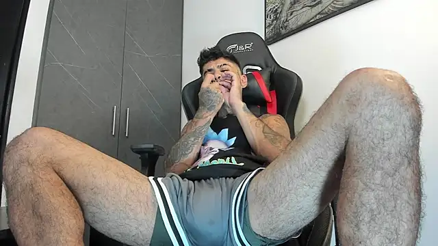 Snapshot of sergiio_mesa27 chatting on 30, 9, 2025 sergiio mesa27 online show from 30, 9, 2025