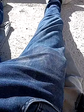 Snapshot of Kurtsikici@xh chatting on 16, 12, 2025 Kurtsikicixh online show from 16, 12, 2025