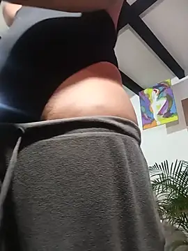 thirstymoonxx online show from 17, 6, 2026