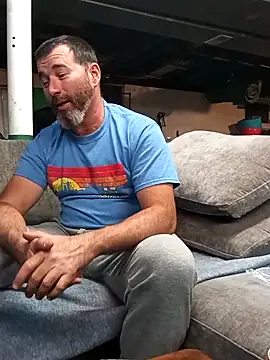 Snapshot of bongripingclitlicker chatting on 4, 5, 2026 bongripingclitlicker online show from 4, 5, 2026