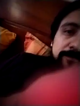 Snapshot of AwokePet chatting on 20, 12, 2025 AwokePet online show from 20, 12, 2025