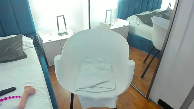 ChannelFox   online show from 19, 12, 2024