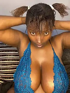 Snapshot of Naughty-sonia2 chatting on 9, 12, 2024 Naughty-sonia2 online show from 9, 12, 2024