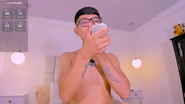 CodyTwink online show from 27, 5, 2026