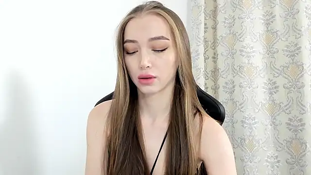 Snapshot of Sweet-bb chatting on 3, 12, 2024 Sweet-bb online show from 3, 12, 2024