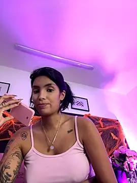 Snapshot of DeuxGold chatting on 30, 10, 2025 DeuxGold online show from 30, 10, 2025