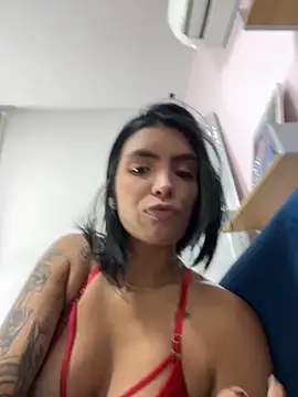 Snapshot of DeuxGold chatting on 19, 11, 2025 DeuxGold online show from 19, 11, 2025